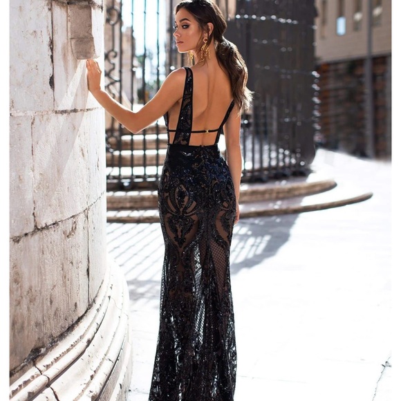 Alamour The Label Elyse Dress - Picture 2 of 9